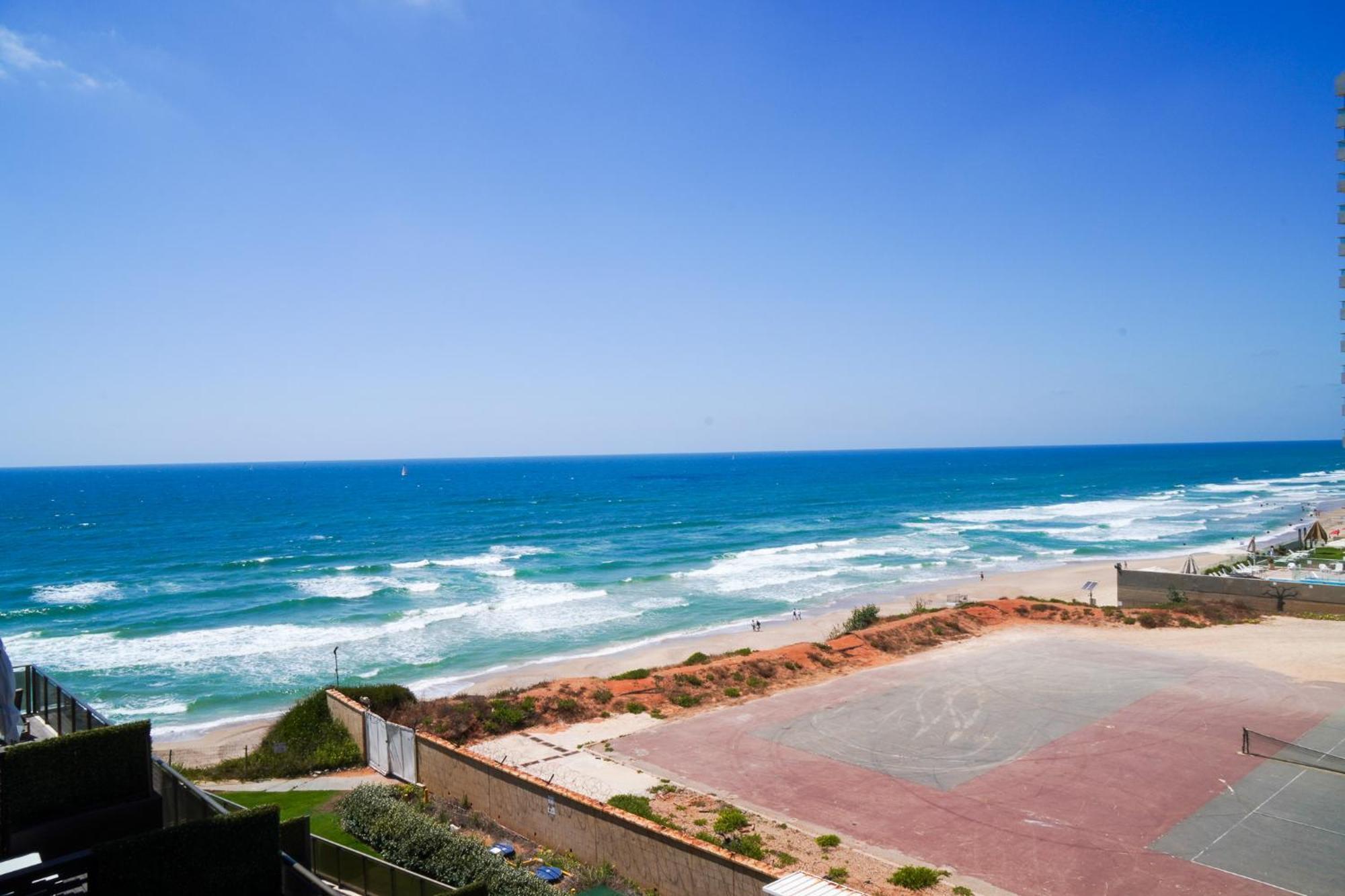 Beachfront Boutique Apartment Herzelia エクステリア 写真