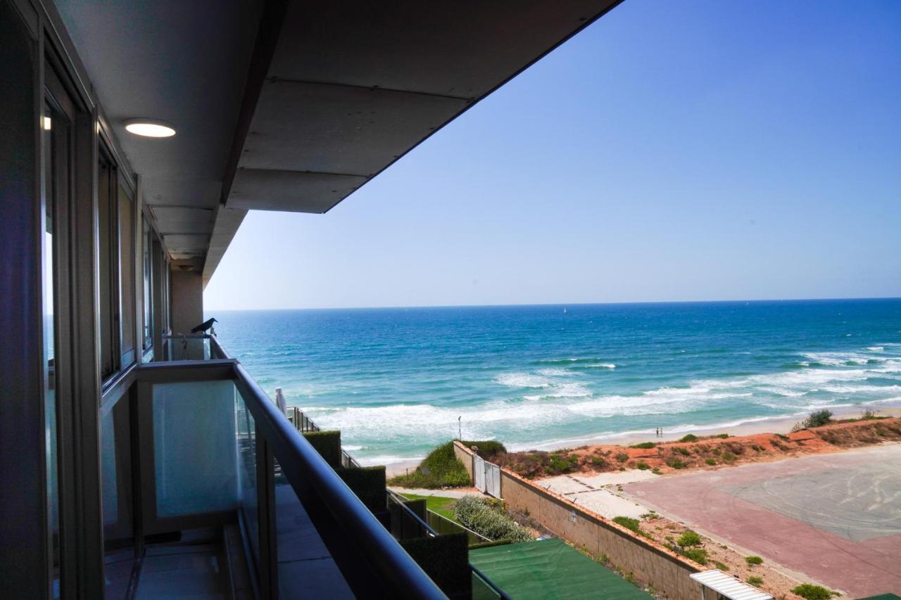 Beachfront Boutique Apartment Herzelia エクステリア 写真
